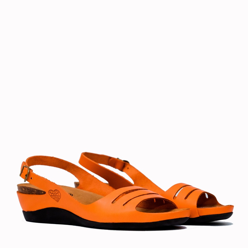 Carry Over peach suede bio sandal | TakeMe®