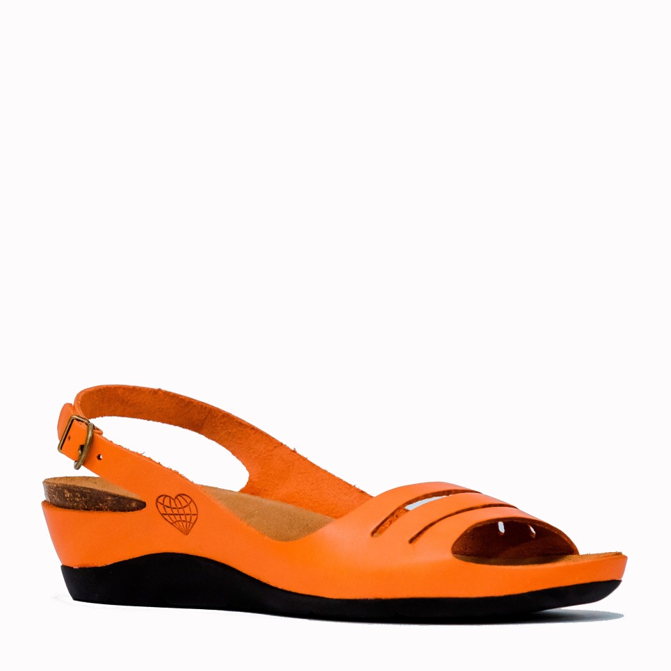 Carry Over peach suede bio sandal | TakeMe®