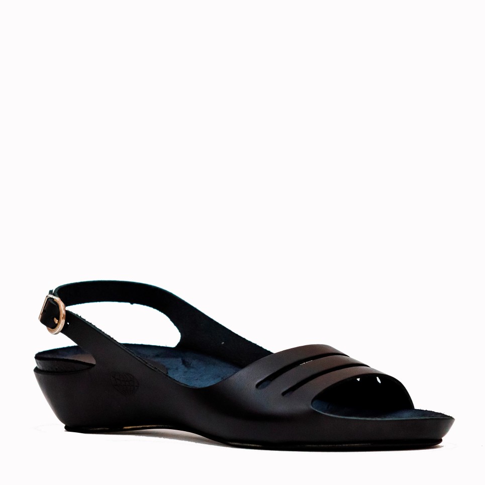 Sofia black cowhide bio sandal | TakeMe®